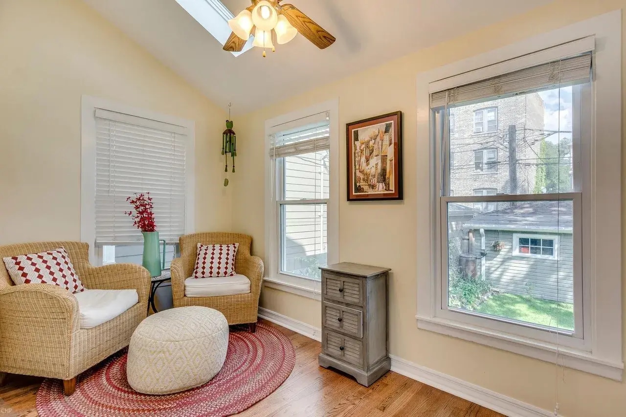 Building Photo - 4021 N Francisco Ave