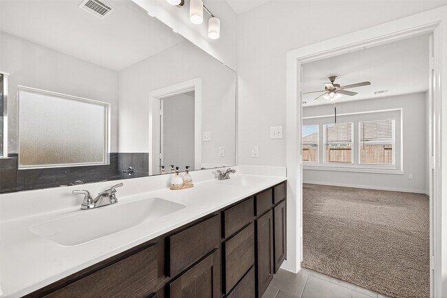 Building Photo - 6803 Alamitos Ct