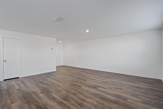 Building Photo - 812 Heartseed Ave