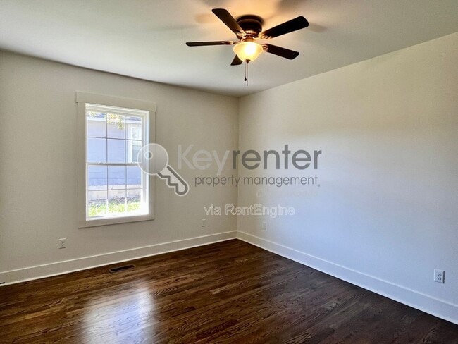 Building Photo - 3765 Dixie Cir