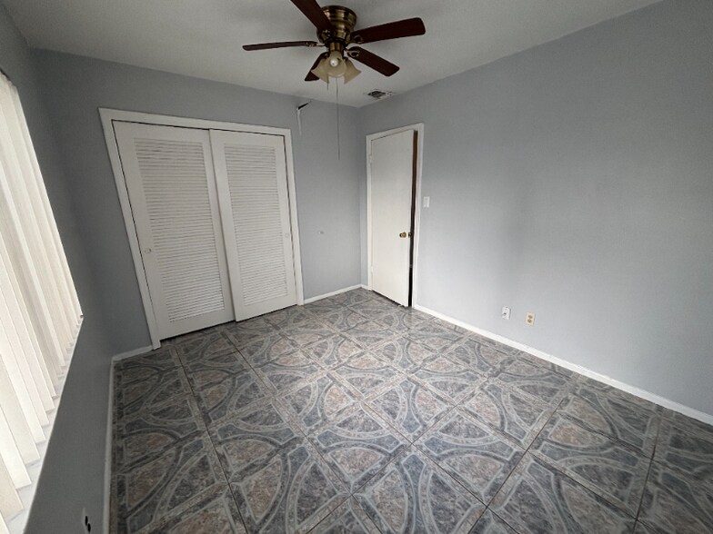 Building Photo - 8601 NW 59th St