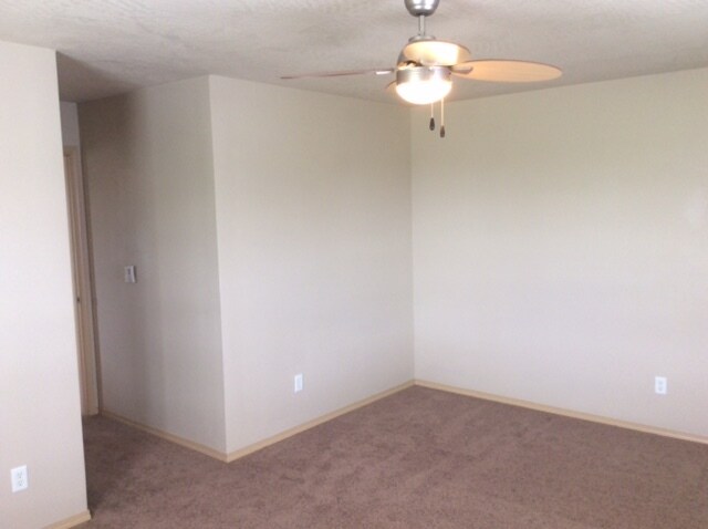Building Photo - 3856 Oranda St