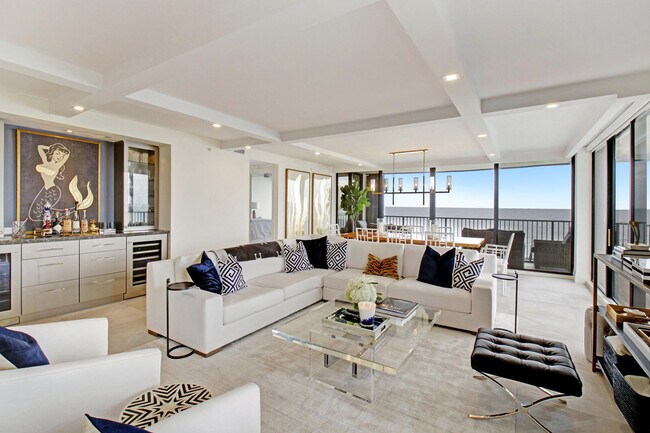 Building Photo - 400 S Beach Rd