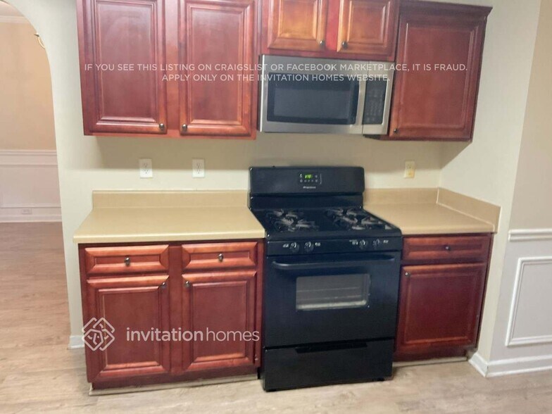 Building Photo - 775 Florigen Ln