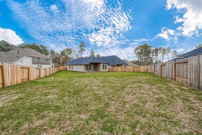 Building Photo - 213 McCrea Ct