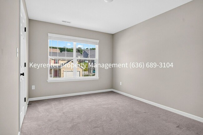 Building Photo - 2823 Winding Valley Dr