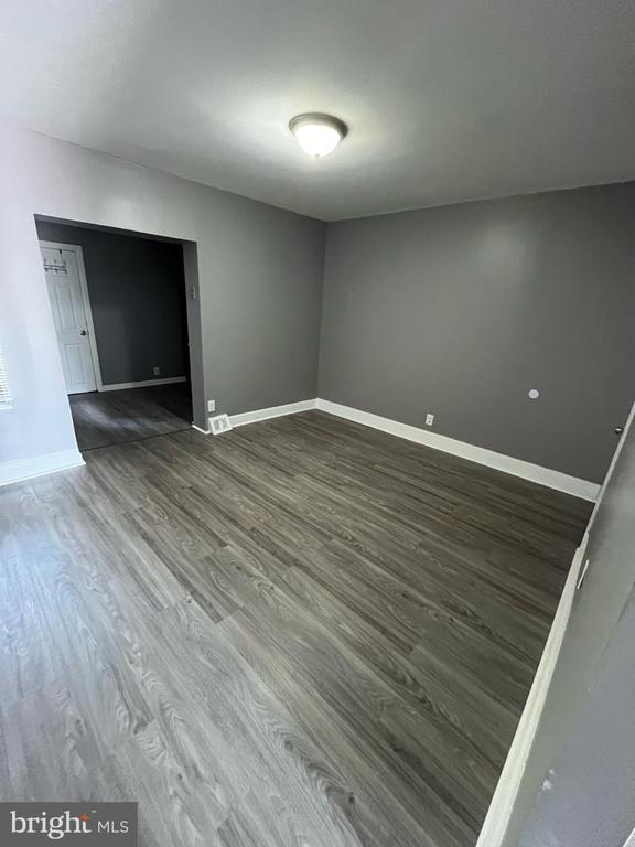 Building Photo - 2029 Eastburn Ave