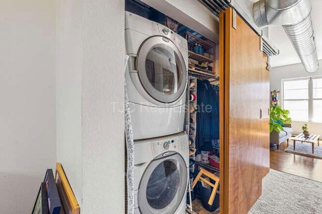 Building Photo - 7700 E 29th Ave