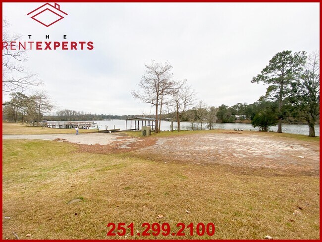 Building Photo - 232 Riverbend Dr