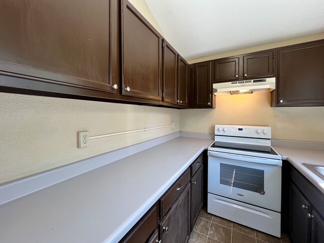 Building Photo - Two Bedroom Napa Condo