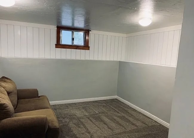 Building Photo - Spacious 4-Bedroom Home – with 2nd Kitchen & Private Entrance!