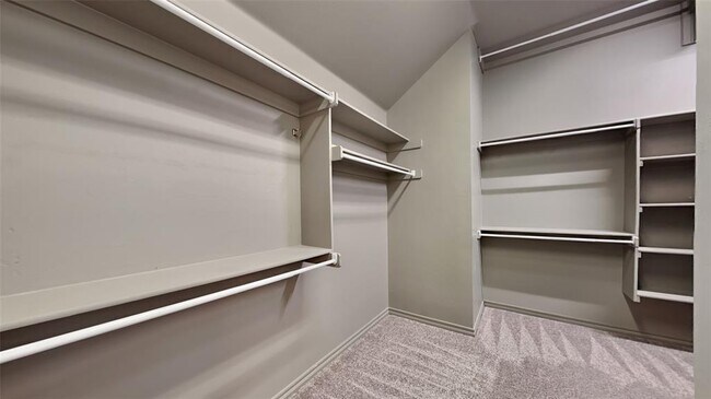 Building Photo - 4201 SE 38th St