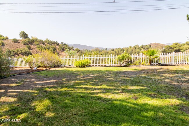 Building Photo - 385 Somerset Cir