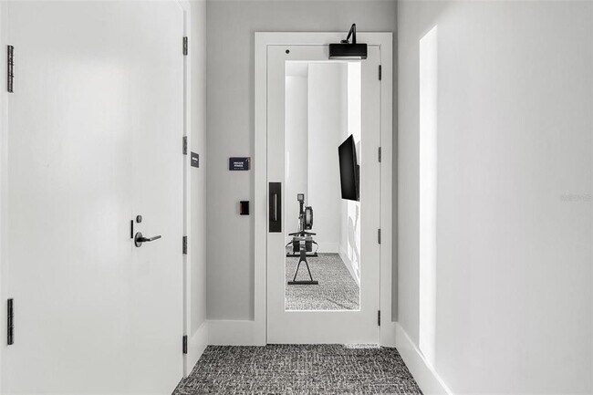 Building Photo - 275 1st Ave S