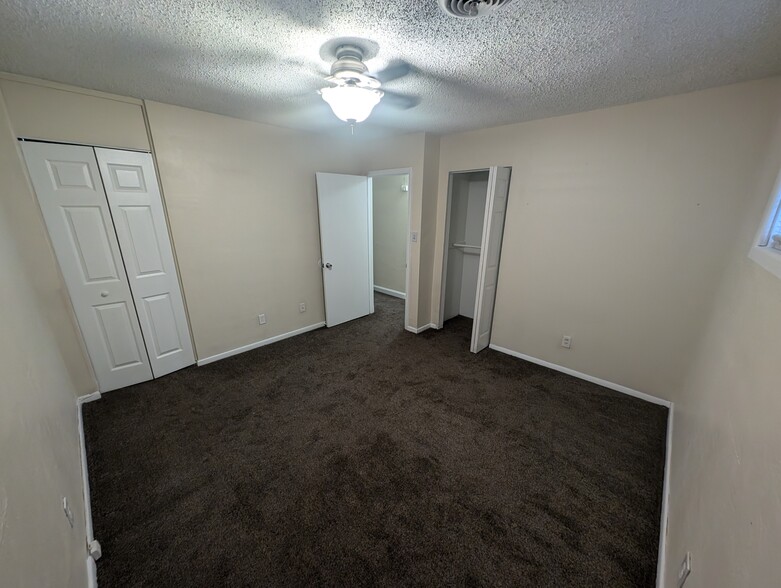 Building Photo - 645 Bottino Ln