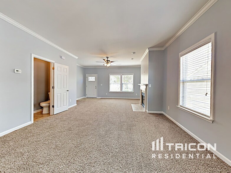 Building Photo - 139 Collenton Ln