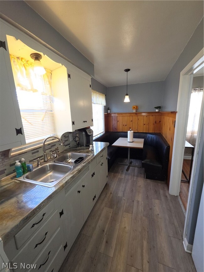 Building Photo - 4148 E 189th St