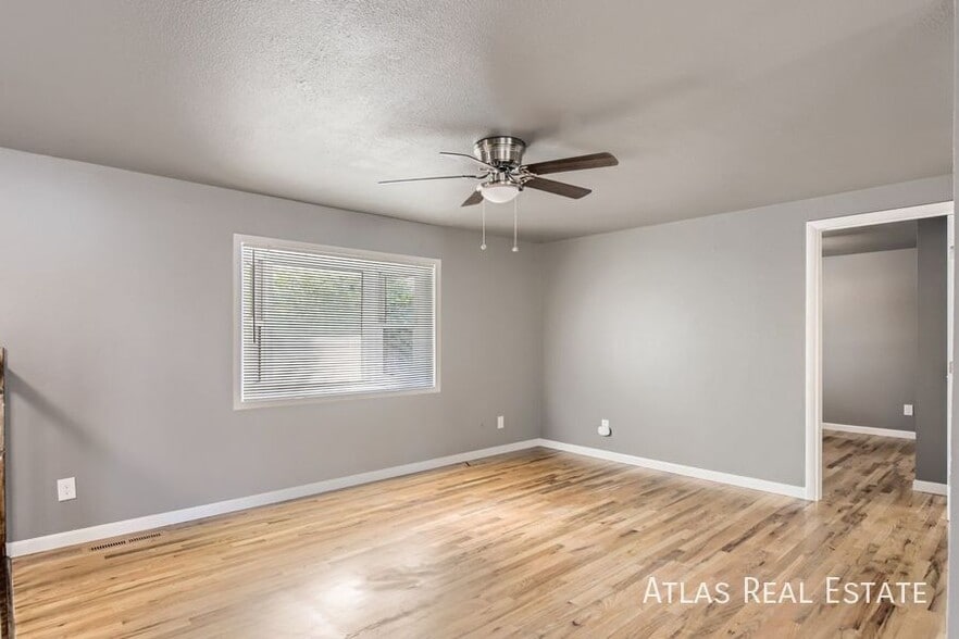 Building Photo - 1690 Monterey Way