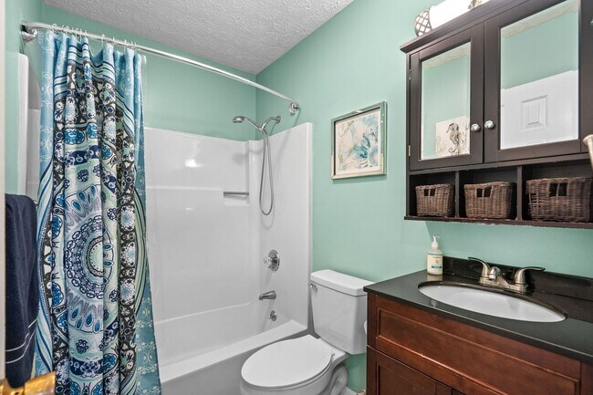 Building Photo - 4 Bed/2 Bath Furnished Single Family Home in Surfside 1 Mile to the Beach By Golf Cart!