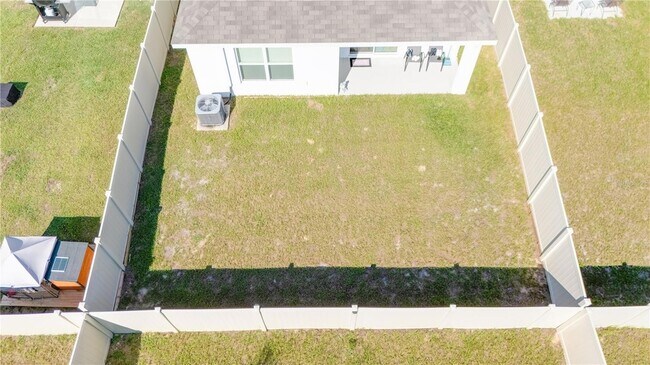 Building Photo - 8695 SW 46th Ave