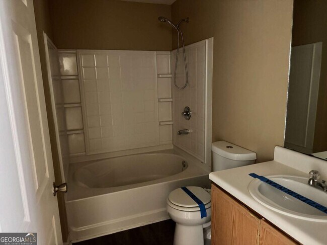 Building Photo - 3203 Fairington Ridge Cir