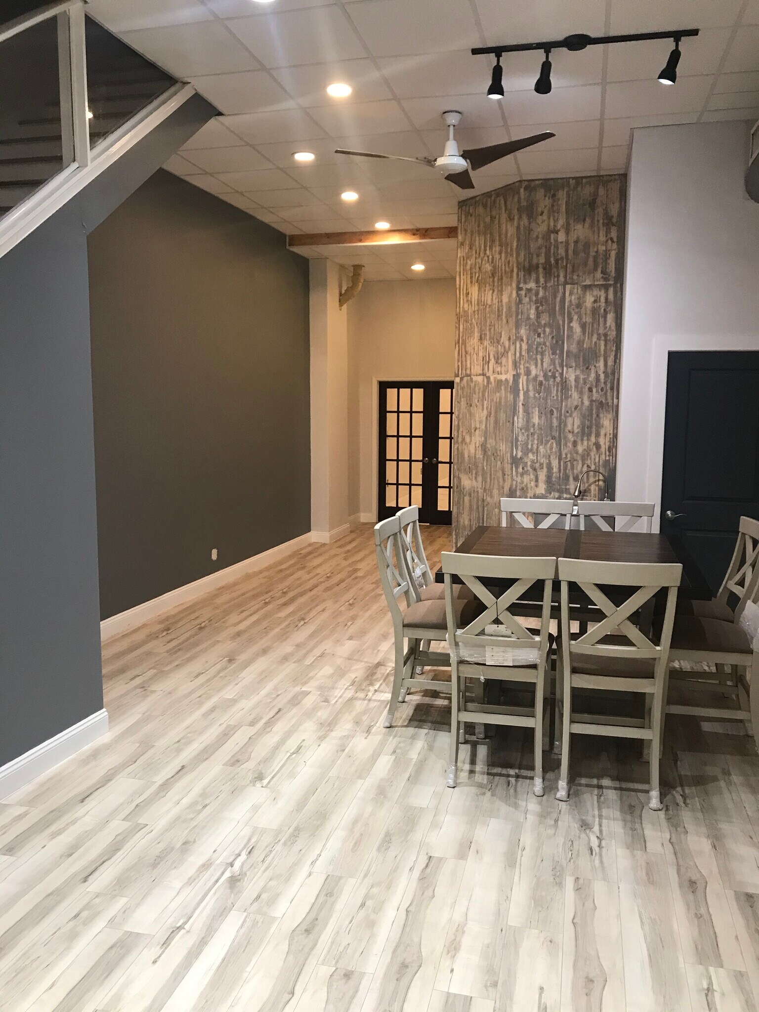 Building Photo - 809 N 2nd St