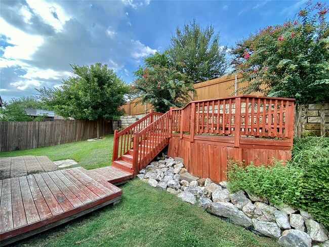 Building Photo - 5524 Kleberg Trail