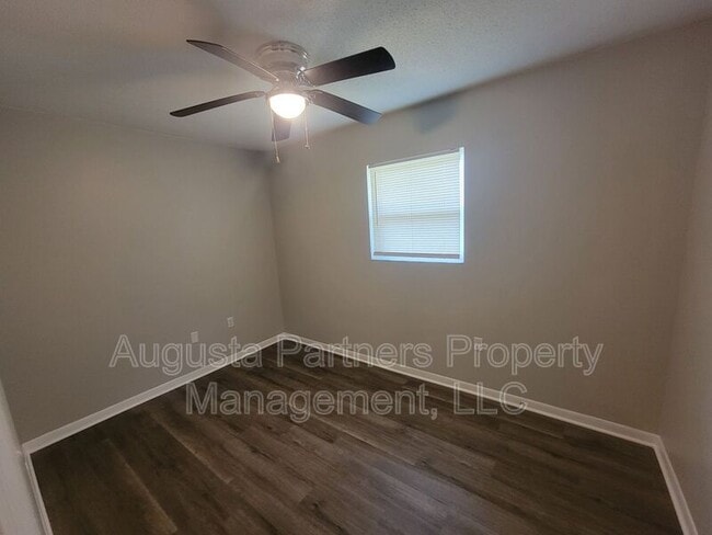 Building Photo - 3618 Audubon Pl