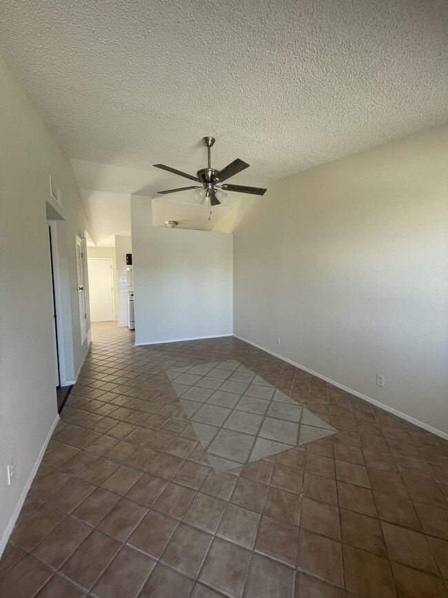 Building Photo - 204 Prado Rd