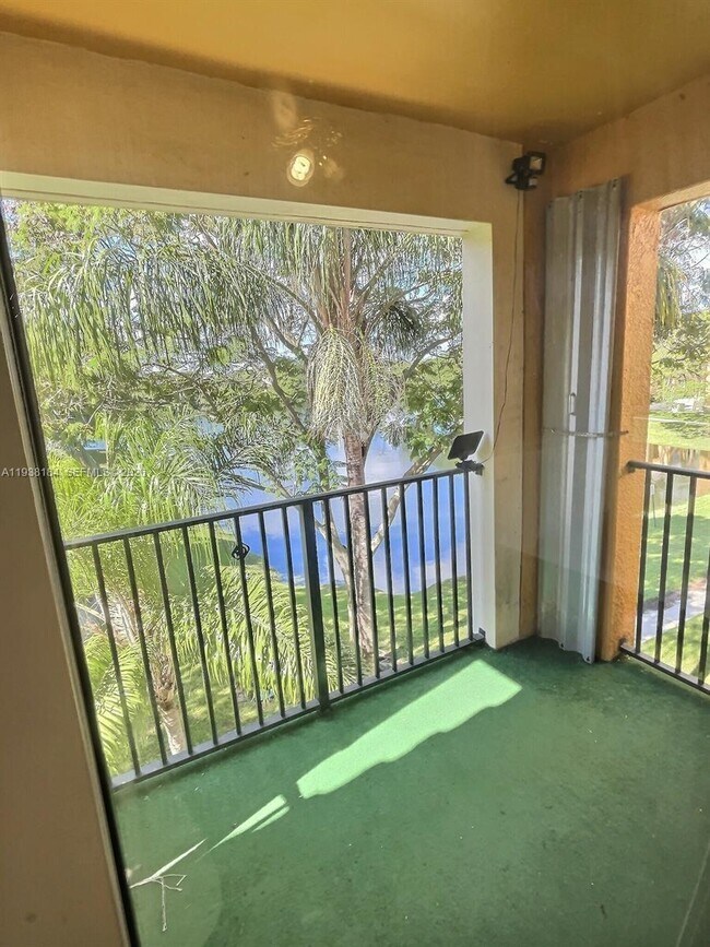 Building Photo - 2120 W Preserve Way