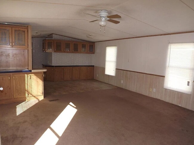 Building Photo - Charming 3-Bed, 2-Bath Mobile Home Retreat...