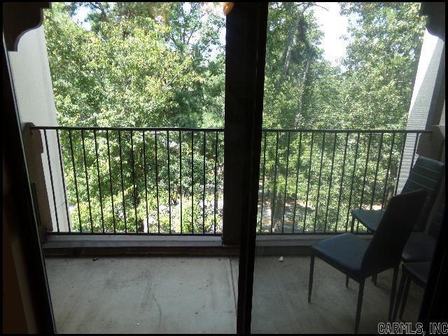 Building Photo - 301 Kings Row Dr