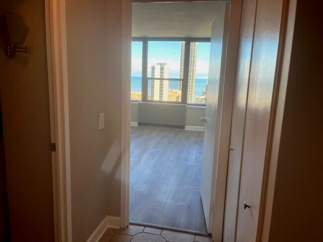 Building Photo - 1560 N Sandburg Terrace