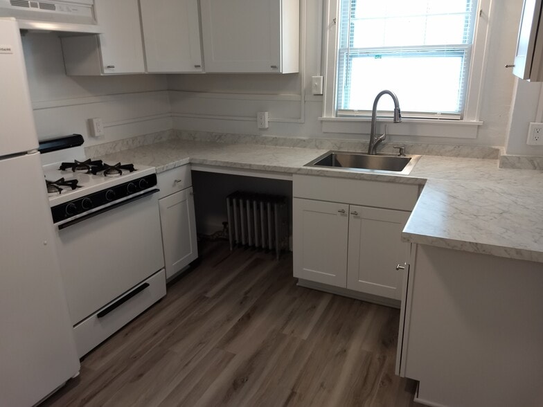 Primary Photo - 316 Bermond Ave