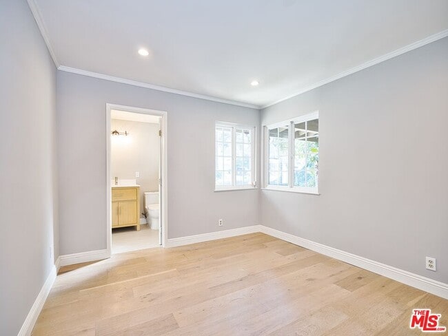 Building Photo - 4863 Don Juan Pl