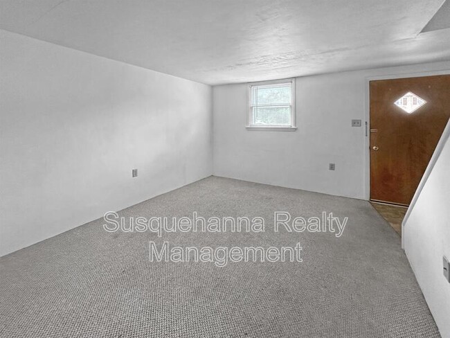 Building Photo - 2 Arwin Dr