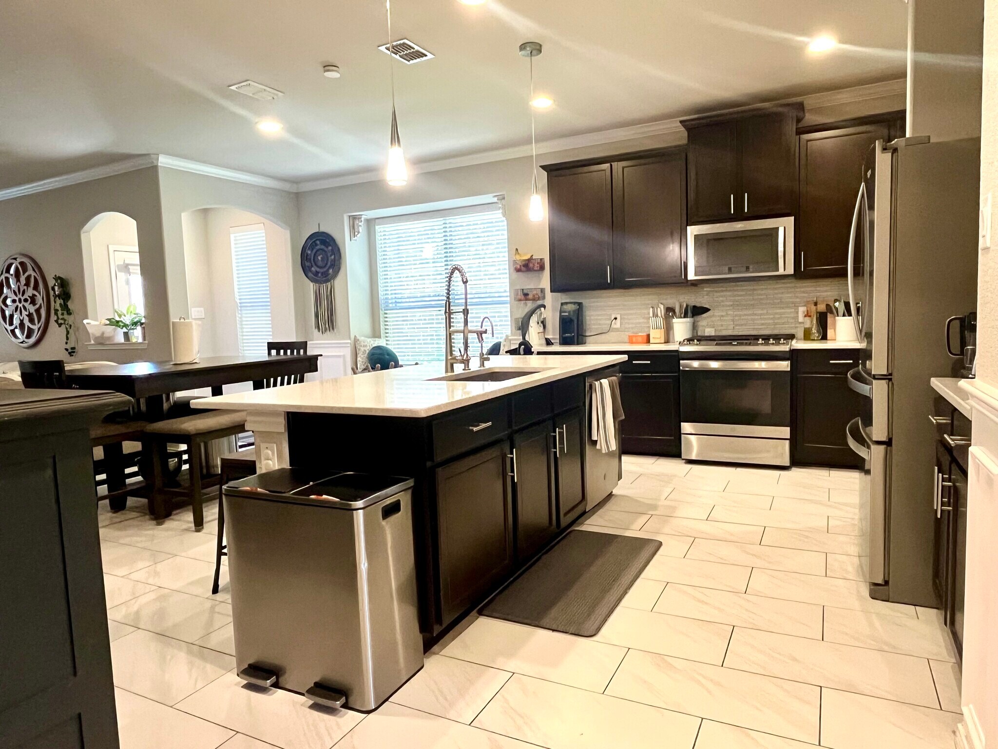 Building Photo - 2432 Whispering Pines Dr
