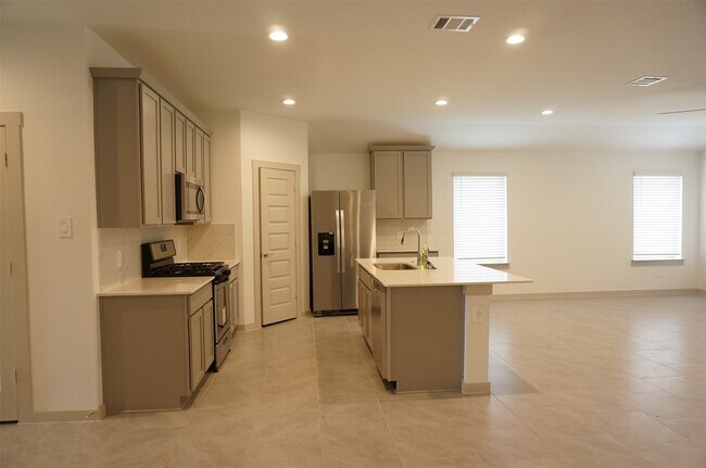 Building Photo - 3966 Canyon Shore Ln