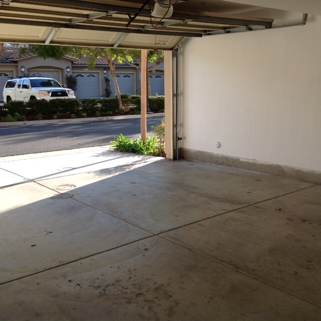 Building Photo - 4023 Bluff View Way