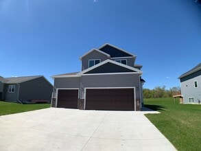 Building Photo - 1360 Goldenwood Dr
