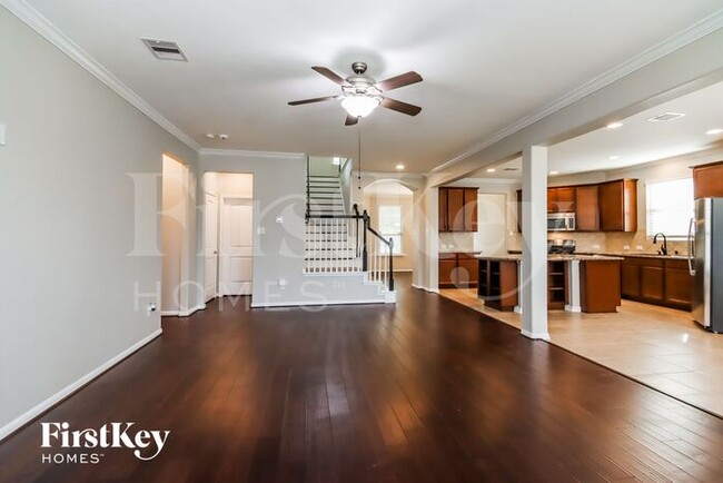 Building Photo - 1518 Brook Hollow Dr