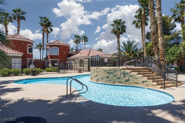 Building Photo - 4730 E Craig Rd