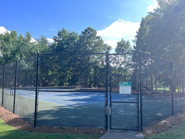 Building Photo - 1712 Hillside Bend Crossing