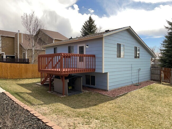 Building Photo - Lovely 3 Bedroom in Fountain Valley