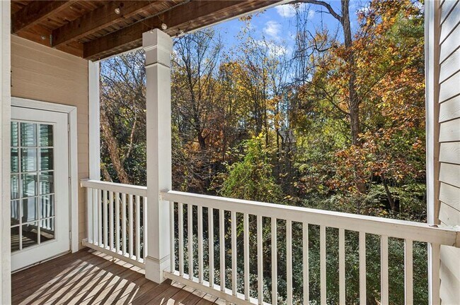 Building Photo - 2400 Cumberland Pkwy SE