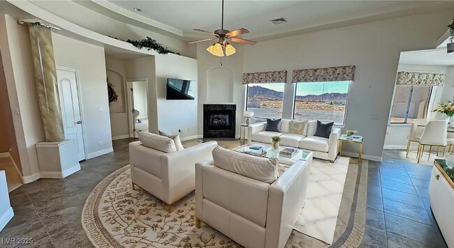 Building Photo - 3580 Prairie Ave