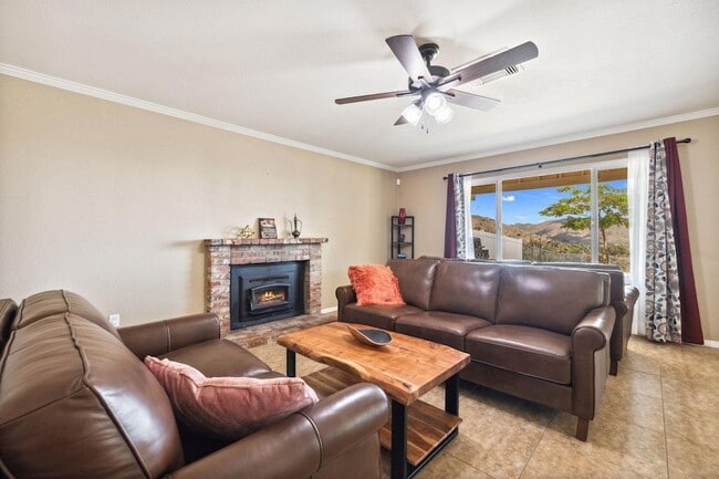 Building Photo - 56034 Desert Gold Dr