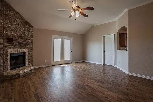 Building Photo - AVAILABLE SOON!