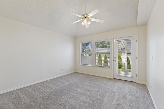 Building Photo - 7646 Cypress Ln
