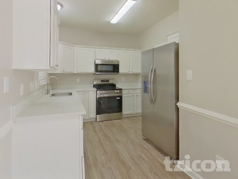 Building Photo - 9420 Misty Arbor Way